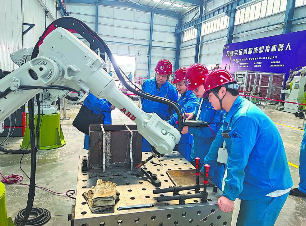 AI賦能科研與石油化工行業(yè):智能發(fā)現(xiàn)引領(lǐng)高效變革