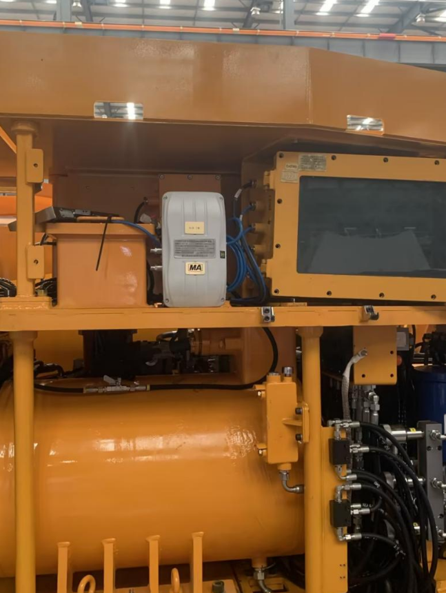 中國鐵建-掘錨一體機在線油液監(jiān)測傳感器應用案例 圖2